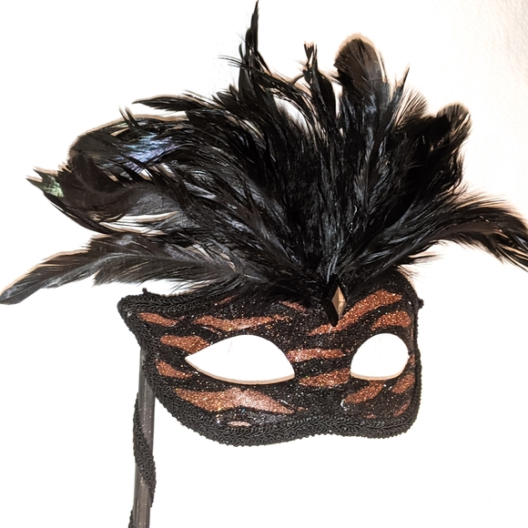 LAST ONE! Cateye Shimmer Fancy Masquerade Ball Mask on a Stick w Black Feathers - Picture 6 of 6